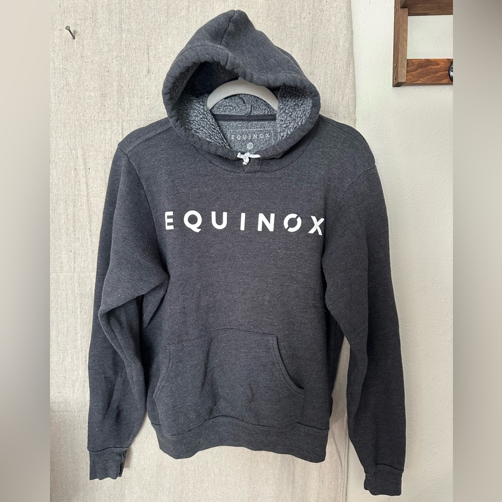 Equinox lightweight sweatshirt - Men’s small